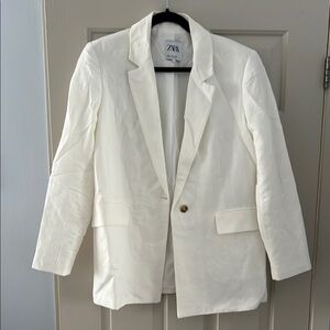 Zara White Blazer